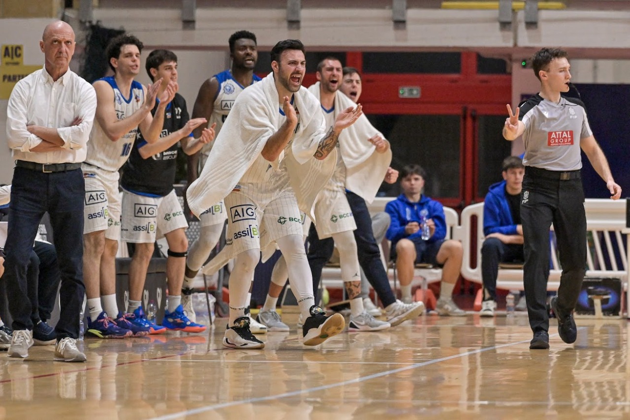 La Benacquista Latina conquista l’ottava vittoria consecutiva battendo Piombino 88-74