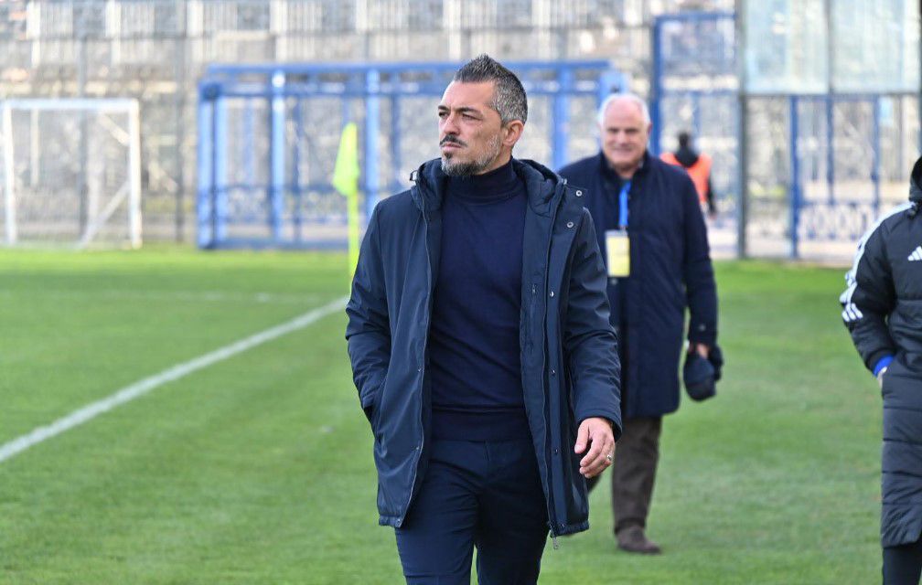 Latina affronta il Catania: Volpe cerca punti cruciali per la salvezza