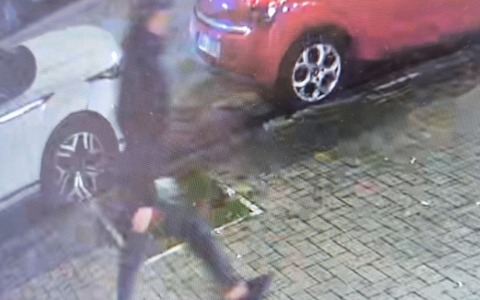 Piazza Moro: rapinatore muore dopo aggressione al tabaccaio