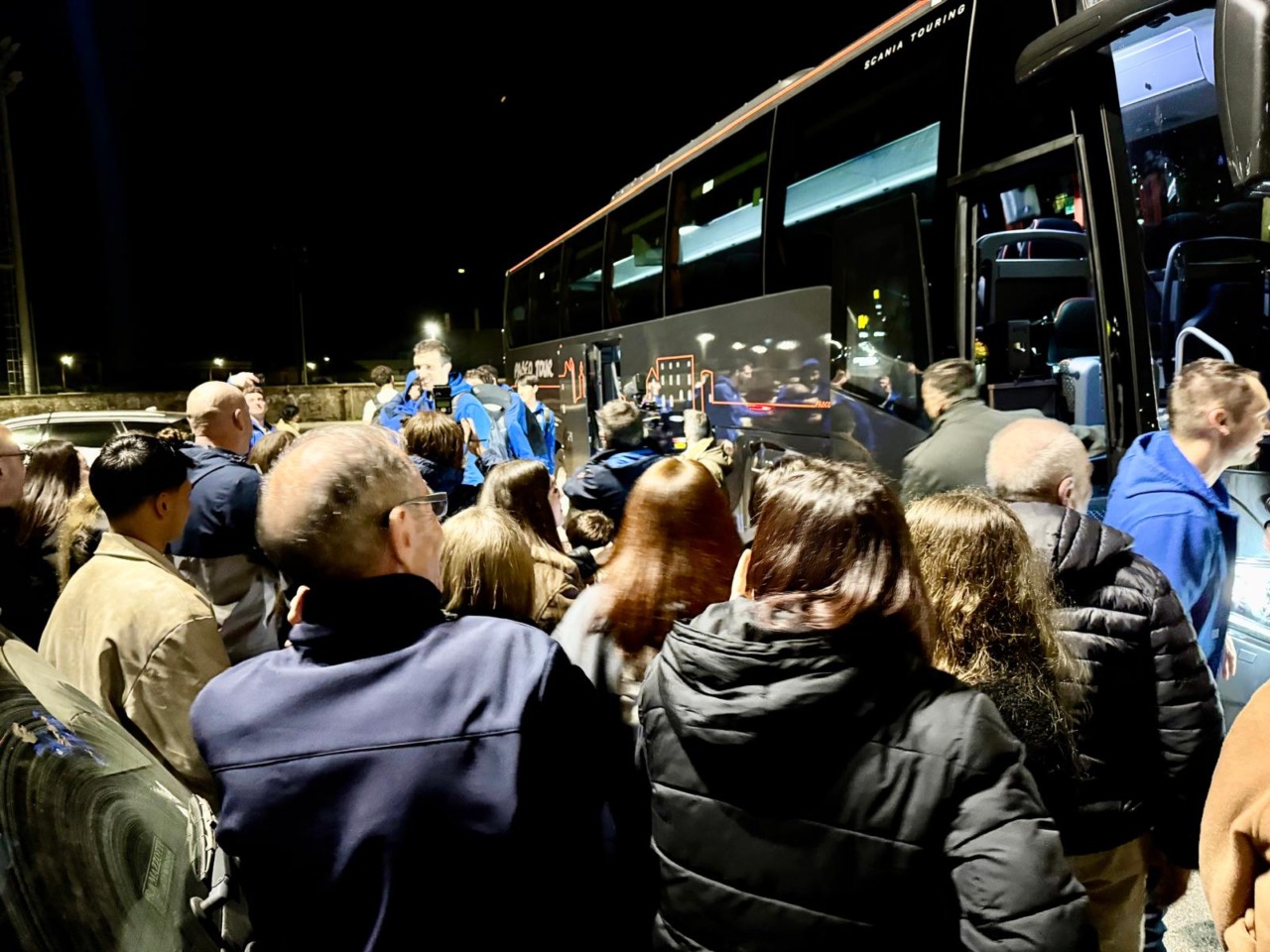 Ritorno a casa per il Cisterna Volley: le prime immagini dall’aeroporto
