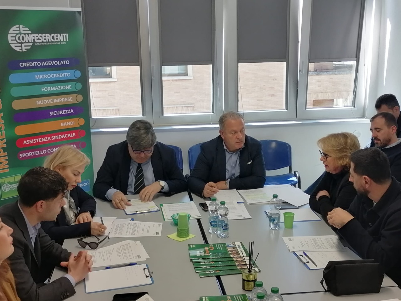 Sambucci (FdI): “Occorre rilanciare il commercio di vicinato a Latina”