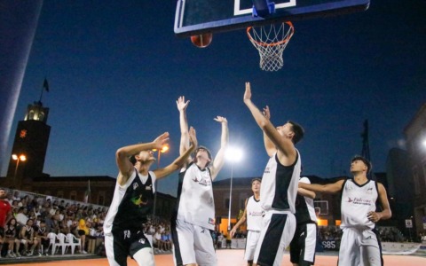 Torna “Basket in Piazza”, il terzo torneo “Città di Latina”