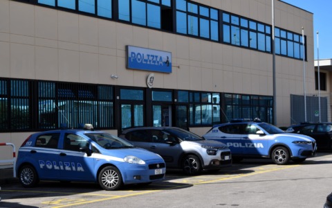 Tre sanzioni per irregolarità in un locale del centro