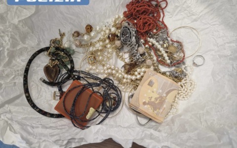 Truffe agli anziani: due giovani arrestati con denaro e gioielli in auto