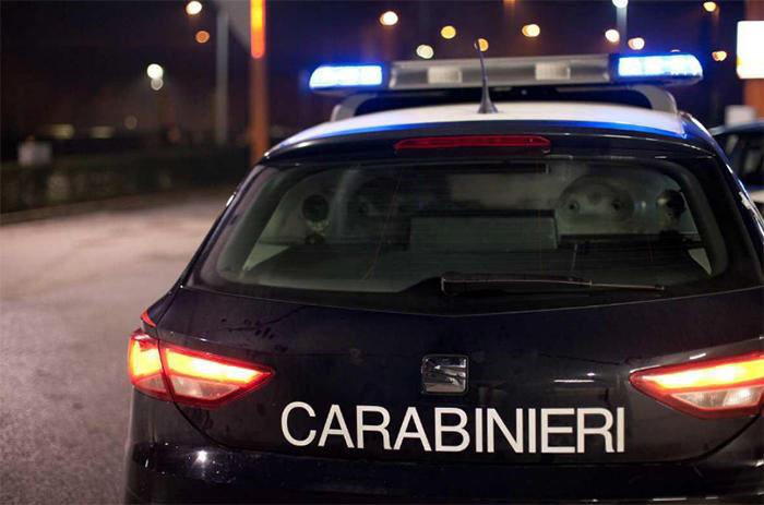Un minore accoltellato nel centro di Fondi