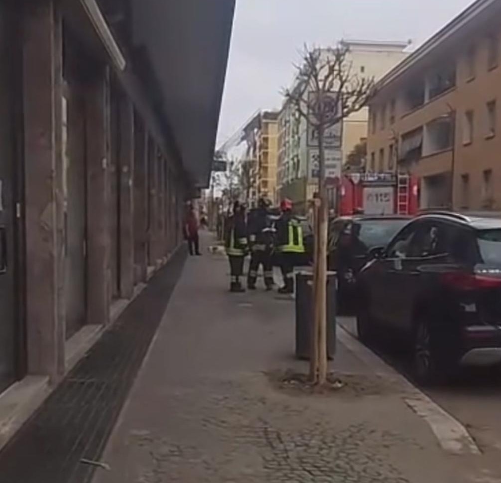 Allerta tra i residenti per un incendio in Corso Matteotti