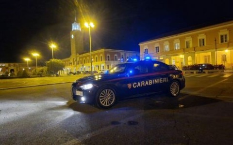 Arrestato un algerino per violenza in caserma e in ospedale