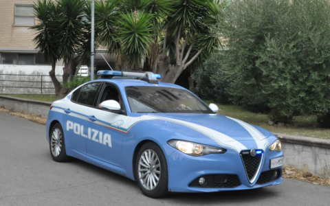 Arrestato un uomo per tentata estorsione e resistenza a pubblico ufficiale