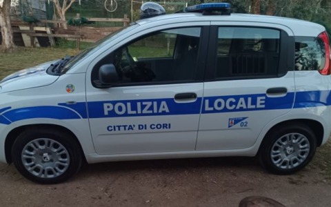 Cori introduce una nuova auto ecologica per la Polizia locale