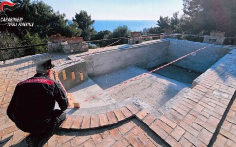Denunciato il proprietario di una piscina abusiva nel Parco Nazionale del Circeo
