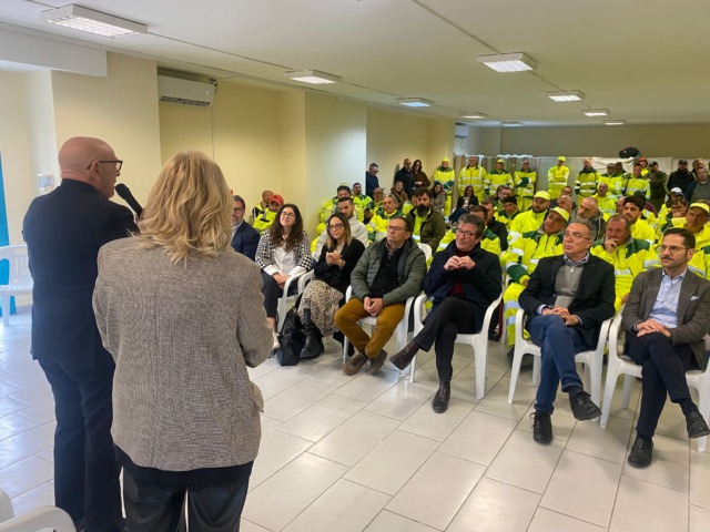 Incontro tra l’amministrazione comunale e i lavoratori di Abc
