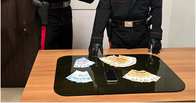 Richiesta di rimborso per debito del figlio della vittima, un uomo arrestato